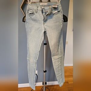 LEVI 710 SUPER SKINNY JEANS - MID RISE - LIKE NEW